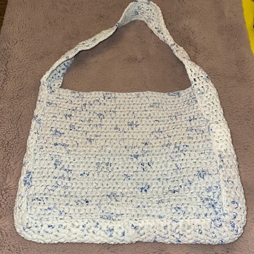 UNIQUE Creative Satchel Made Out of Plastic Grocery Bags
